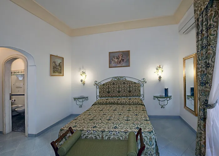 Royal Prisco Hotell 3*