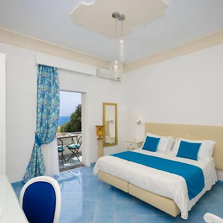 Royal Prisco Hotel 3*